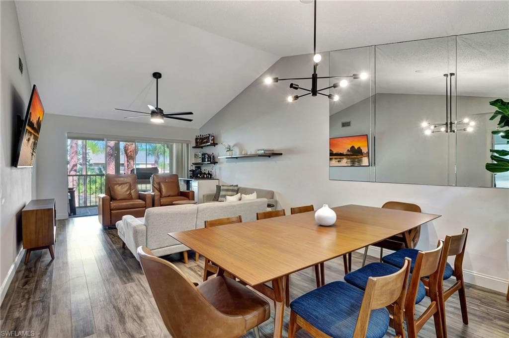 716 Landover Cir 201, Naples, FL 34104-5
