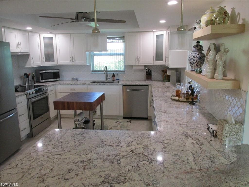 817 52nd St, Cape Coral, FL 33914-10
