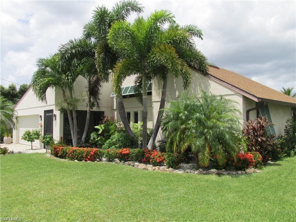 817 52nd St, Cape Coral, FL 33914-30