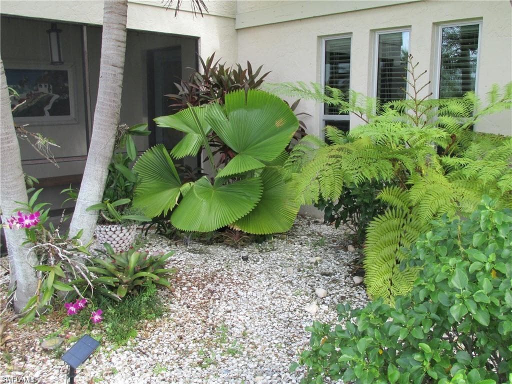 817 52nd St, Cape Coral, FL 33914-31