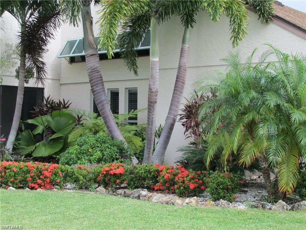 817 52nd St, Cape Coral, FL 33914-32
