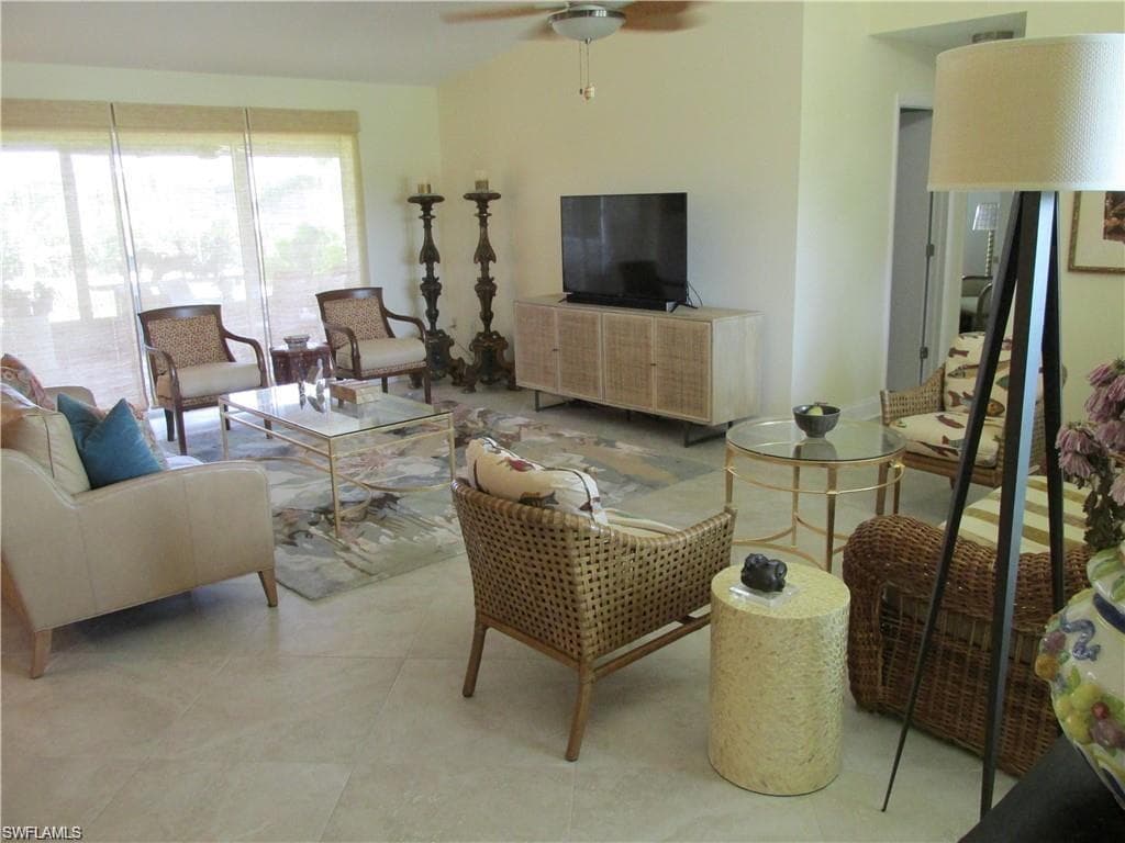 817 52nd St, Cape Coral, FL 33914-5