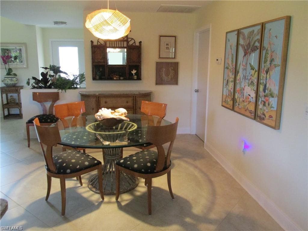 817 52nd St, Cape Coral, FL 33914-7