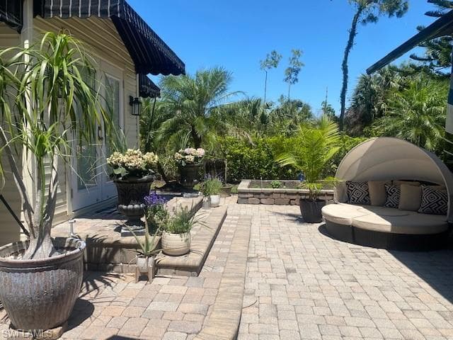 4846 Southern Breeze Dr, Naples, FL 34114-3