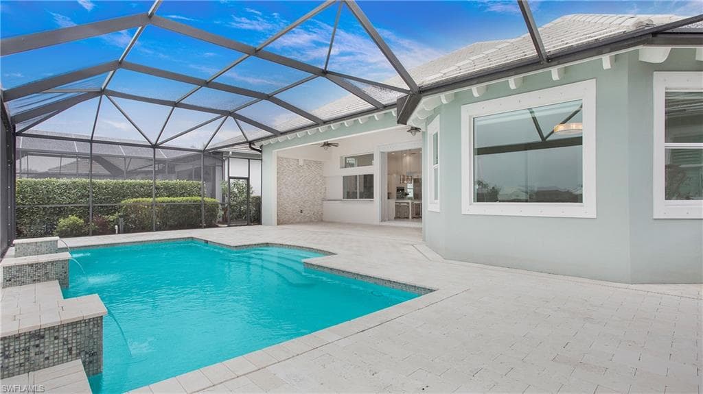5060 Martinique Dr, Naples, FL 34113-27