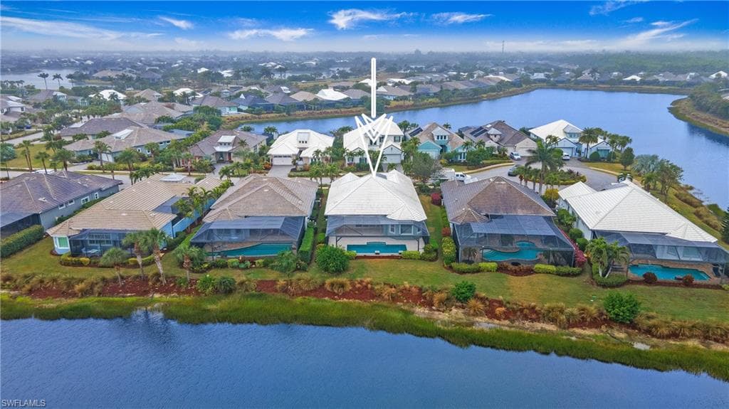 5060 Martinique Dr, Naples, FL 34113-28