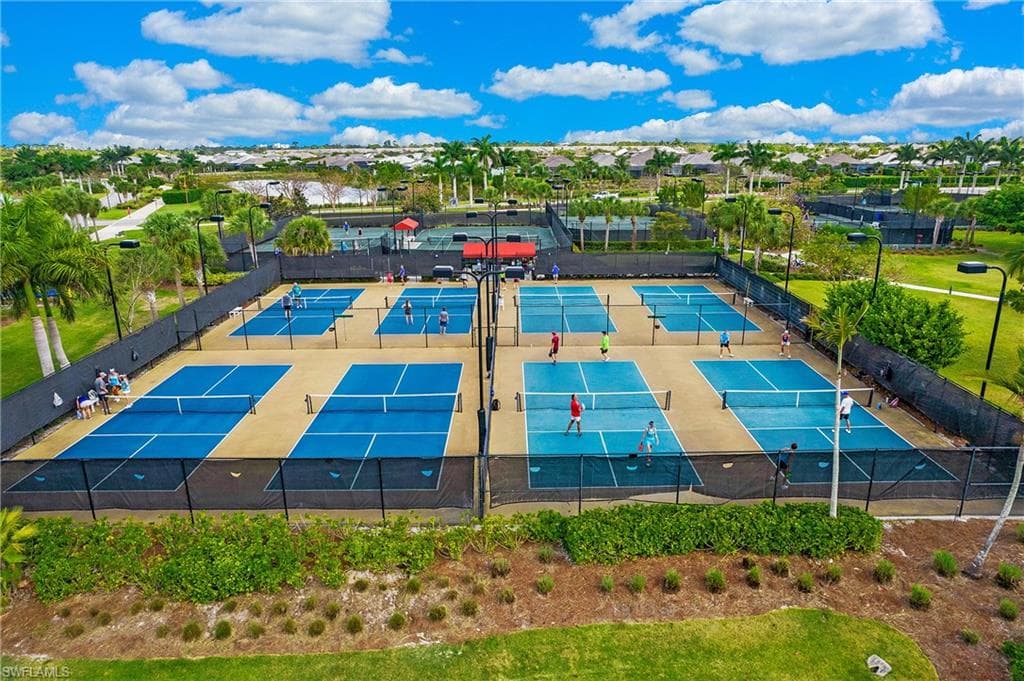 5060 Martinique Dr, Naples, FL 34113-34