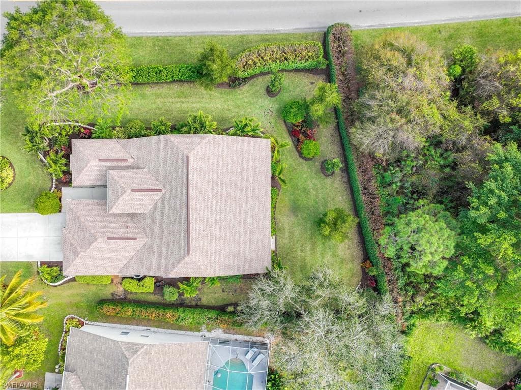 744 Belville Blvd, Naples, FL 34104-4