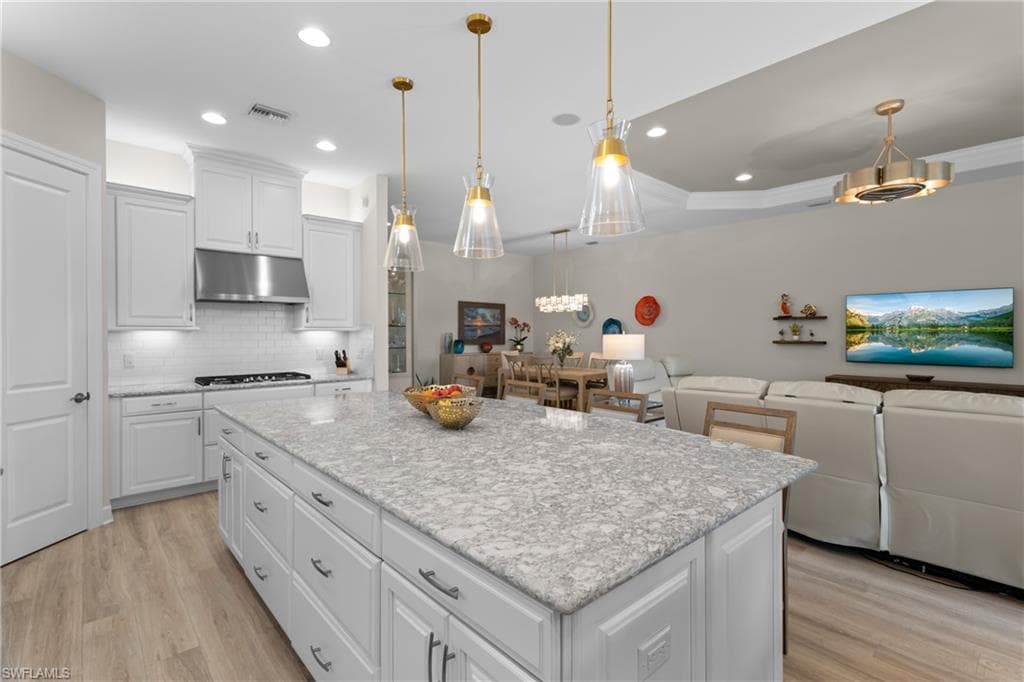 9516 Montelanico Loop, Naples, FL 34119-12