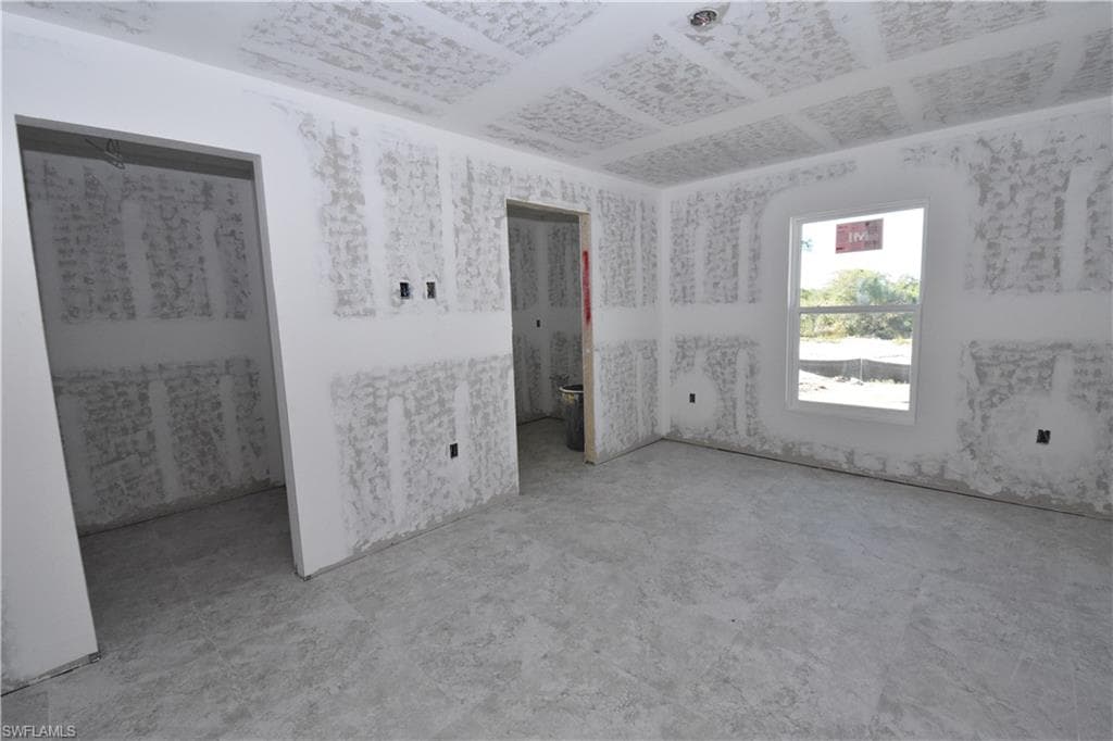 4463 60 Ave NE, Naples, FL 34120-14