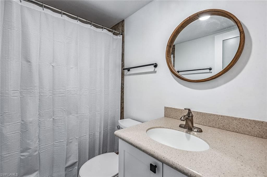 766 Central Ave 318, Naples, FL 34102-17
