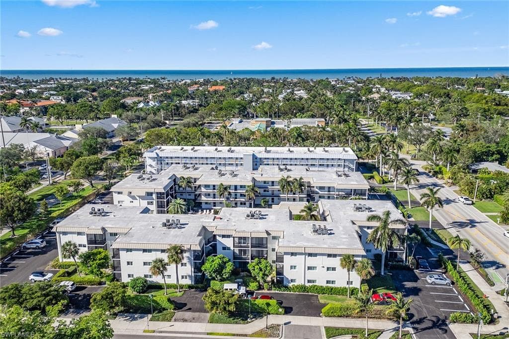 766 Central Ave 318, Naples, FL 34102-25