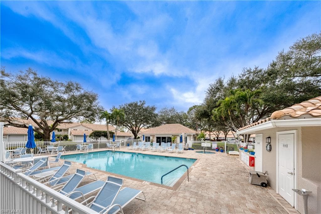 5908 Cranbrook Way I103, Naples, FL 34112-34