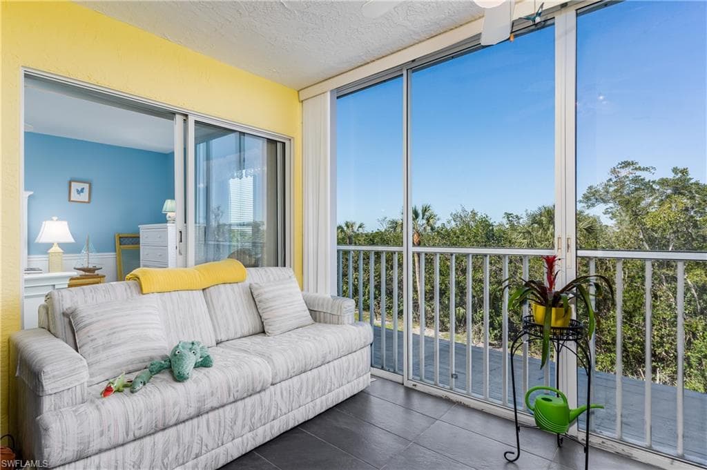 300 Stevens Landing Dr C205, Marco Island, FL 34145-12