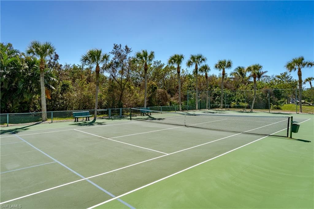 300 Stevens Landing Dr C205, Marco Island, FL 34145-38
