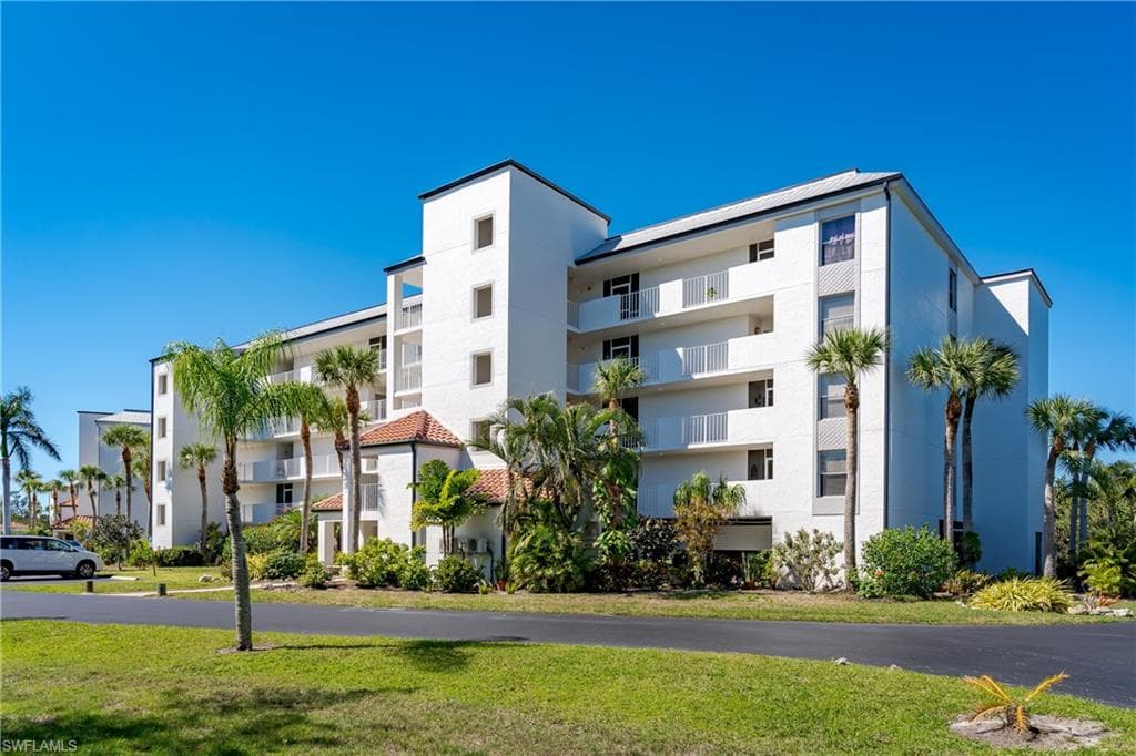 300 Stevens Landing Dr C205, Marco Island, FL 34145-39