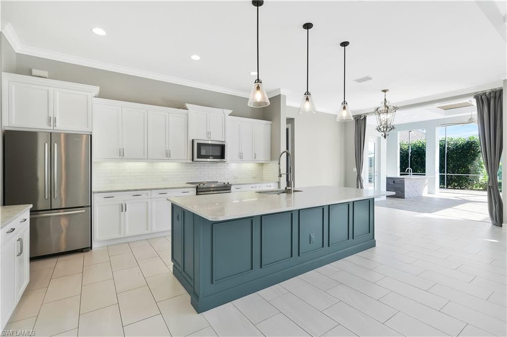 14792 Spinnaker Way, Naples, FL 34114-19