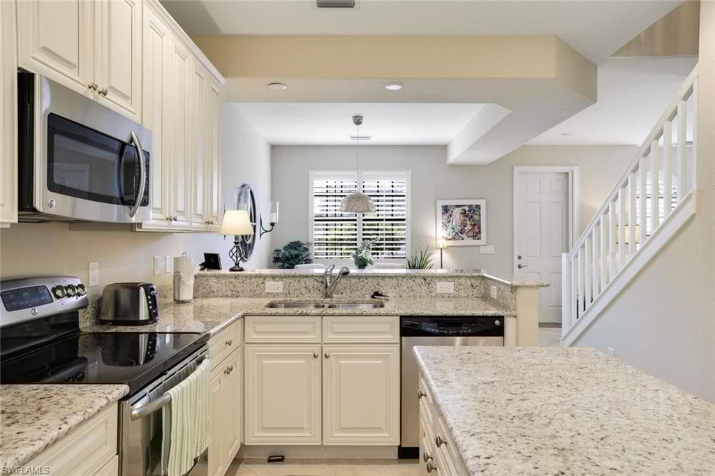 9024 Alturas St 3001, Naples, FL 34113-10