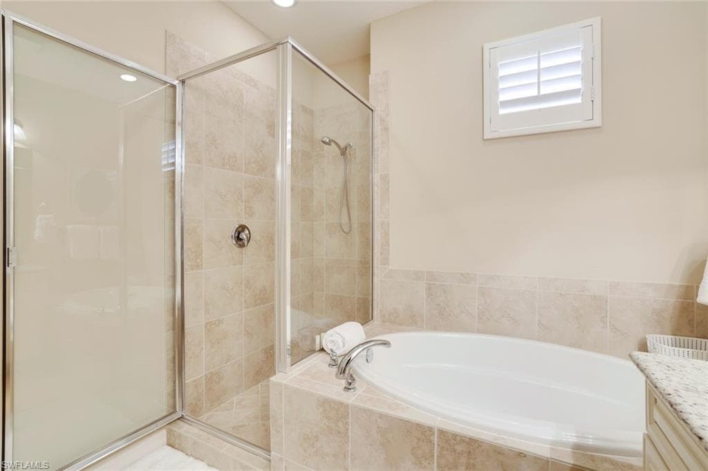 9024 Alturas St 3001, Naples, FL 34113-22