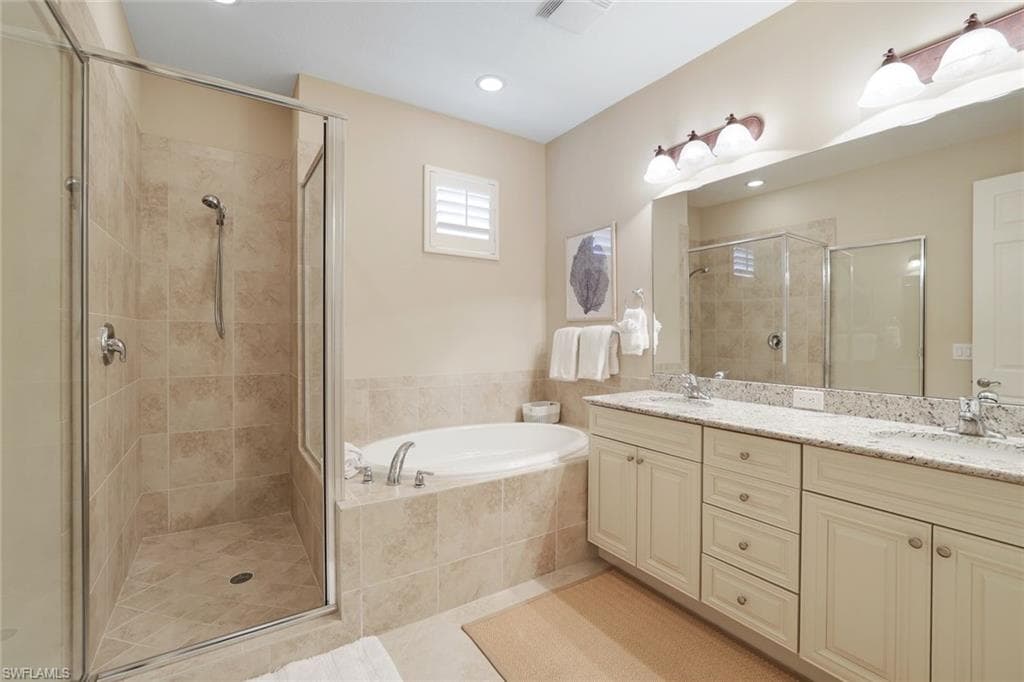 9024 Alturas St 3001, Naples, FL 34113-23