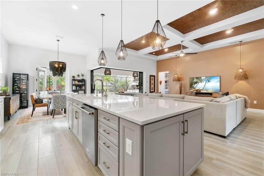8923 Burrowing Owl Ct, Naples, FL 34120-13