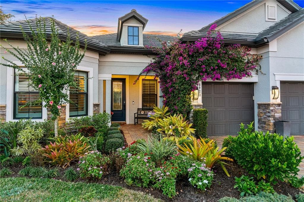 8923 Burrowing Owl Ct, Naples, FL 34120-3