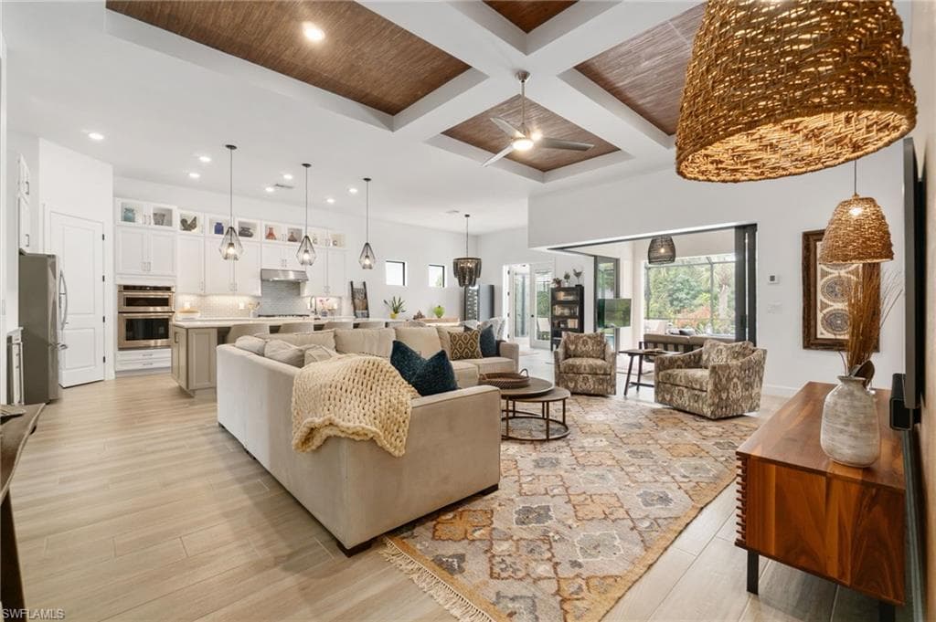 8923 Burrowing Owl Ct, Naples, FL 34120-7