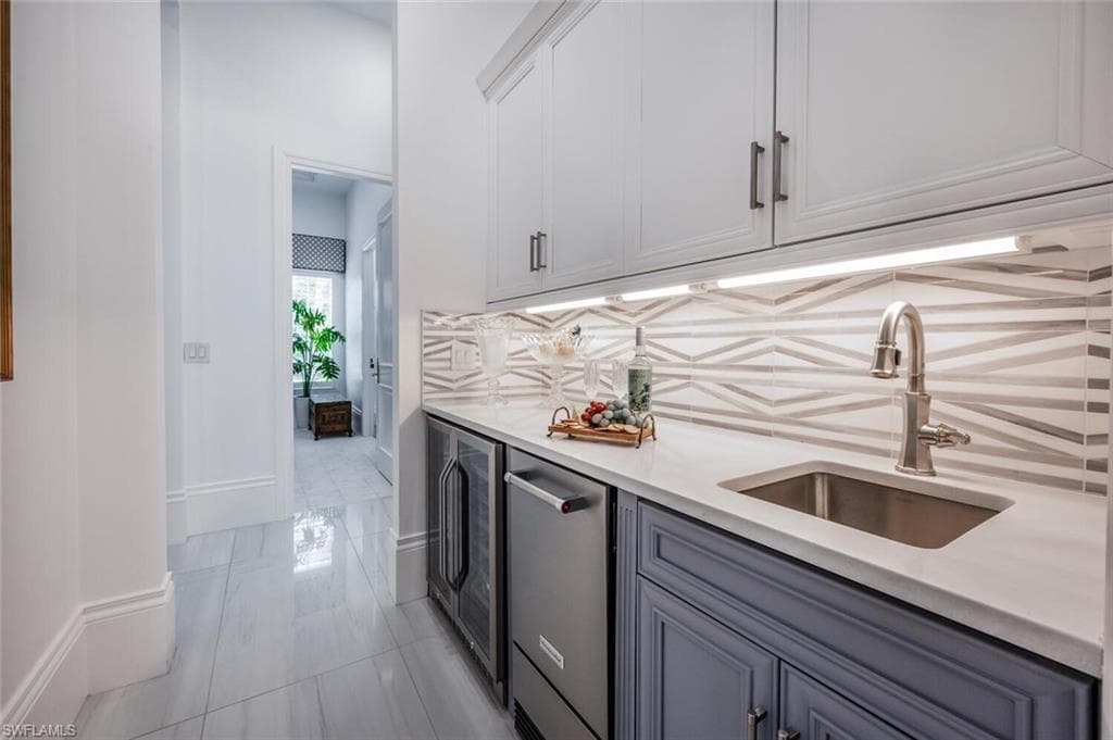 28911 Cavell Ter, Naples, FL 34119-17
