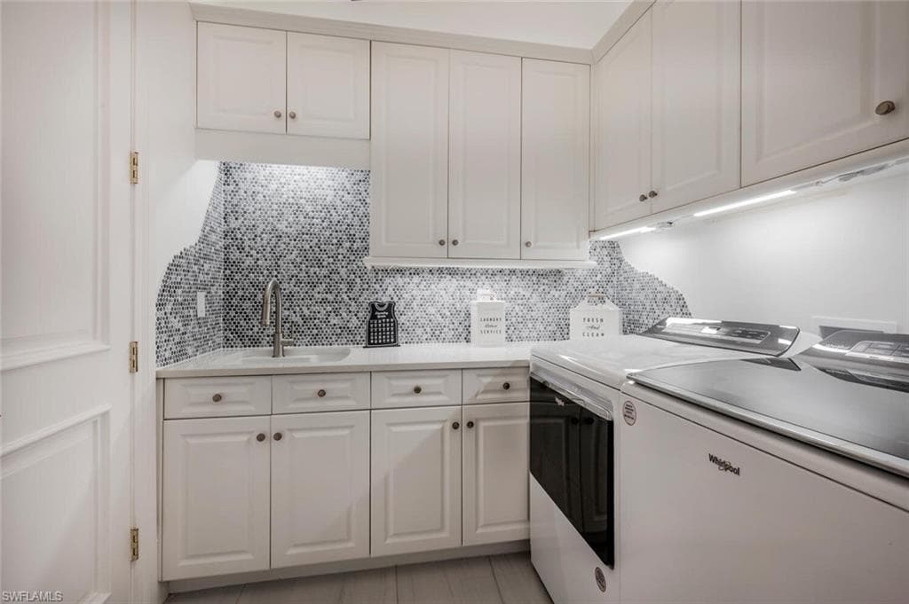 28911 Cavell Ter, Naples, FL 34119-47