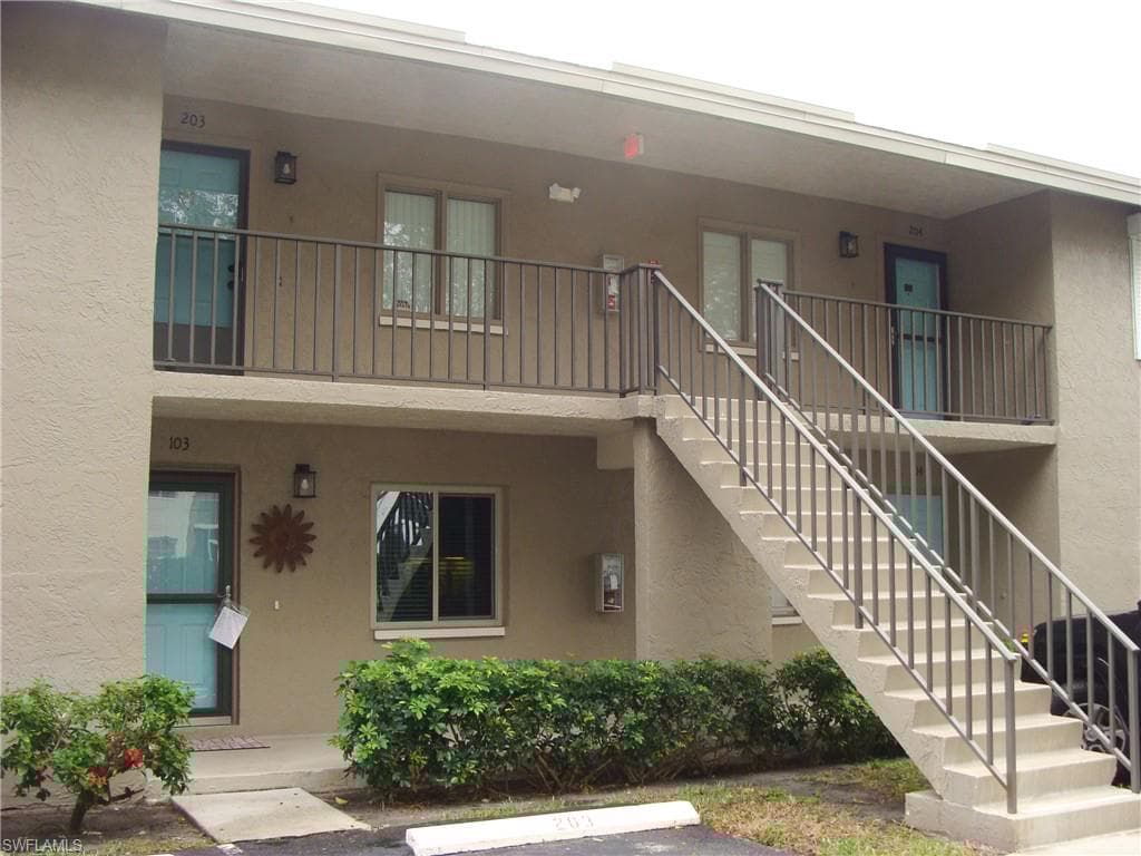 5693 Rattlesnake Hamm Rd A-204, Naples, FL 34113-28