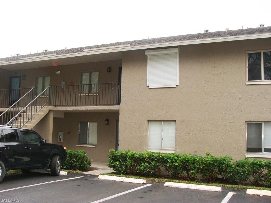 5693 Rattlesnake Hamm Rd A-204, Naples, FL 34113-29