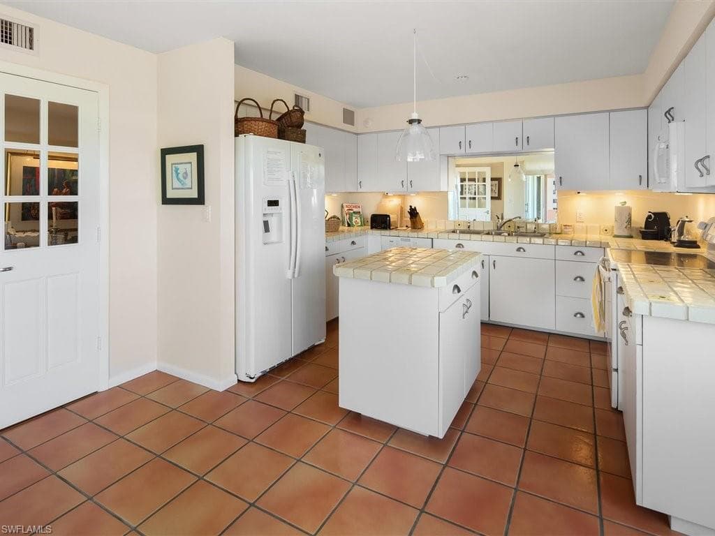 870 Collier Blvd 601, Marco Island, FL 34145-17