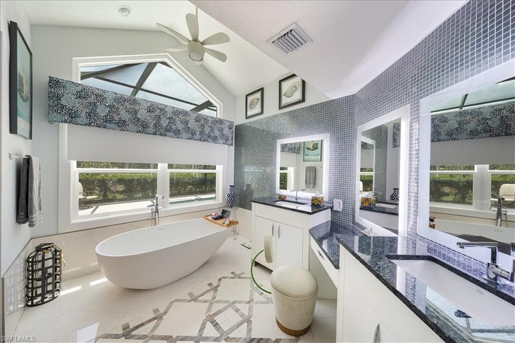 550 Cormorant Cv, Naples, FL 34113-12