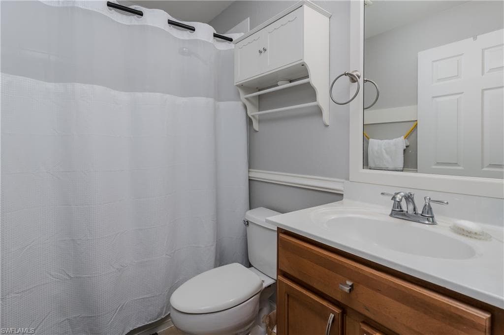 9068 Gervais Cir 210, Naples, FL 34120-18