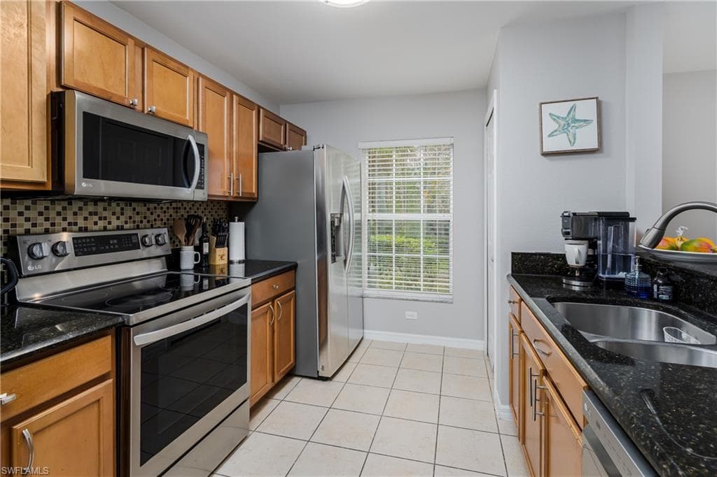 9068 Gervais Cir 210, Naples, FL 34120-20