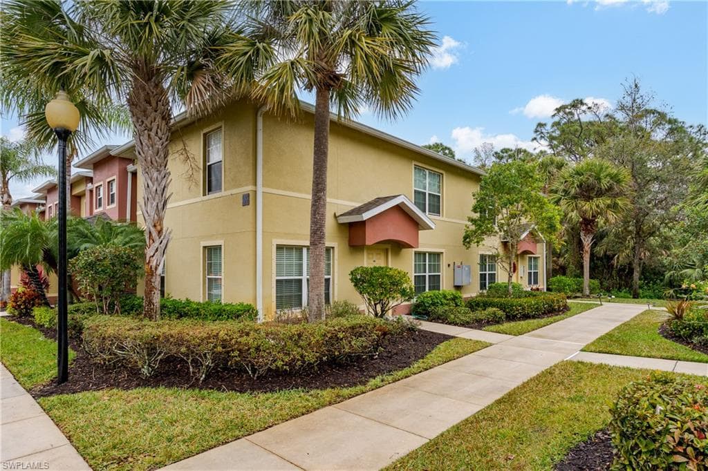 9068 Gervais Cir 210, Naples, FL 34120-23