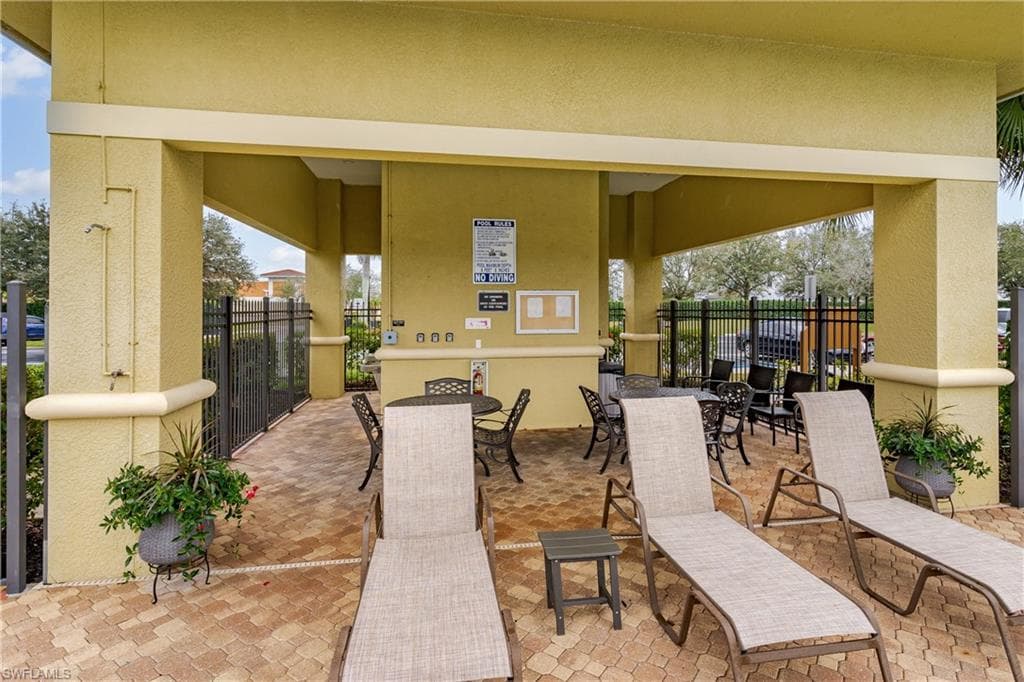9068 Gervais Cir 210, Naples, FL 34120-34