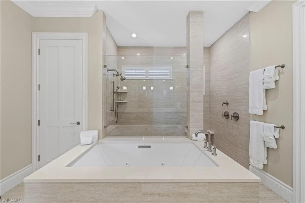 1521 Pelican Ave, Naples, FL 34102-23