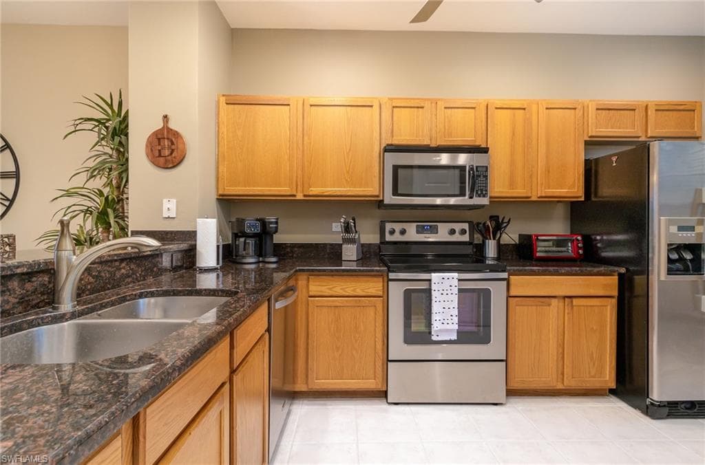 8217 Parkstone Pl 1-206, Naples, FL 34120-3