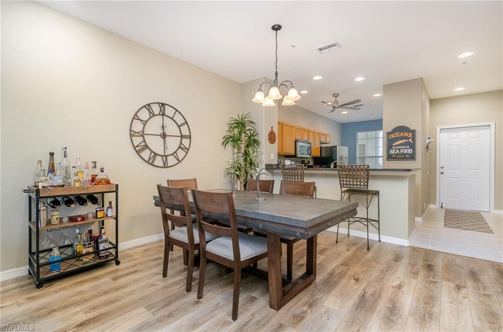 8217 Parkstone Pl 1-206, Naples, FL 34120-6