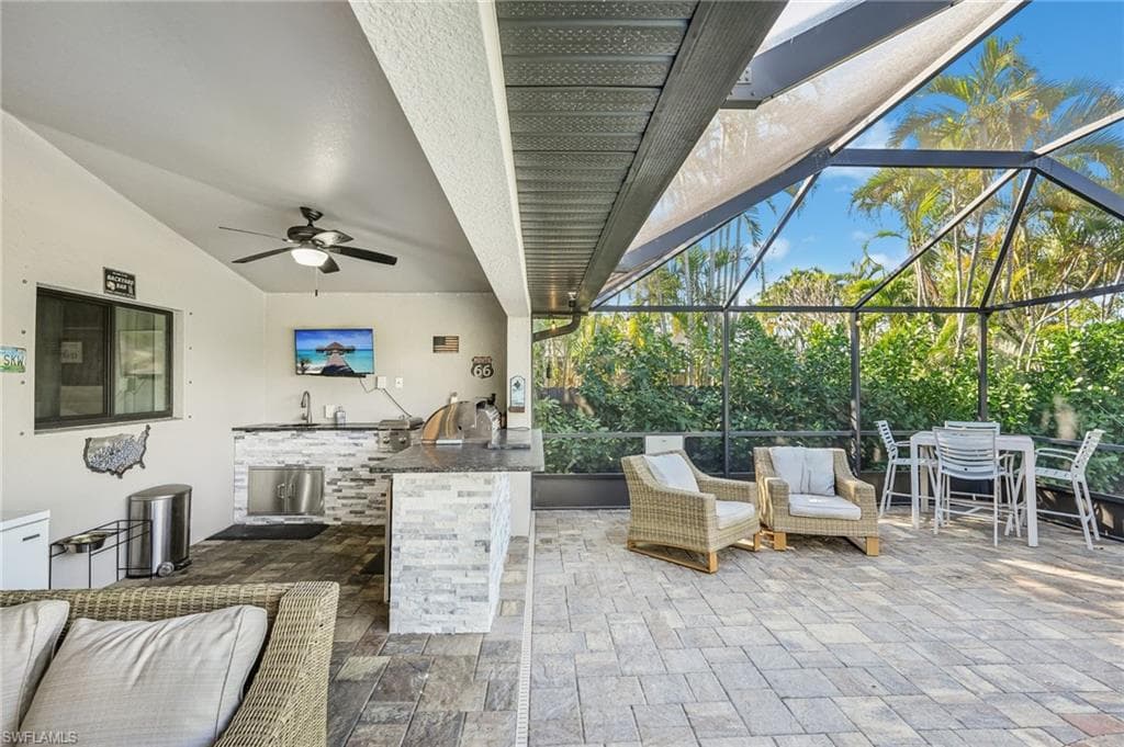 1710 Country Club Blvd, Cape Coral, FL 33990-28