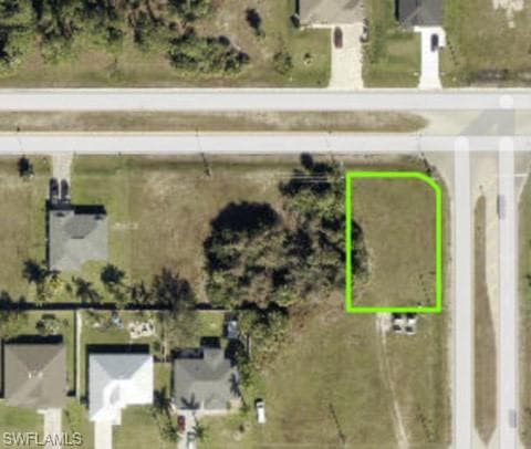 1608 Gator Cir, Cape Coral, FL 33909-3