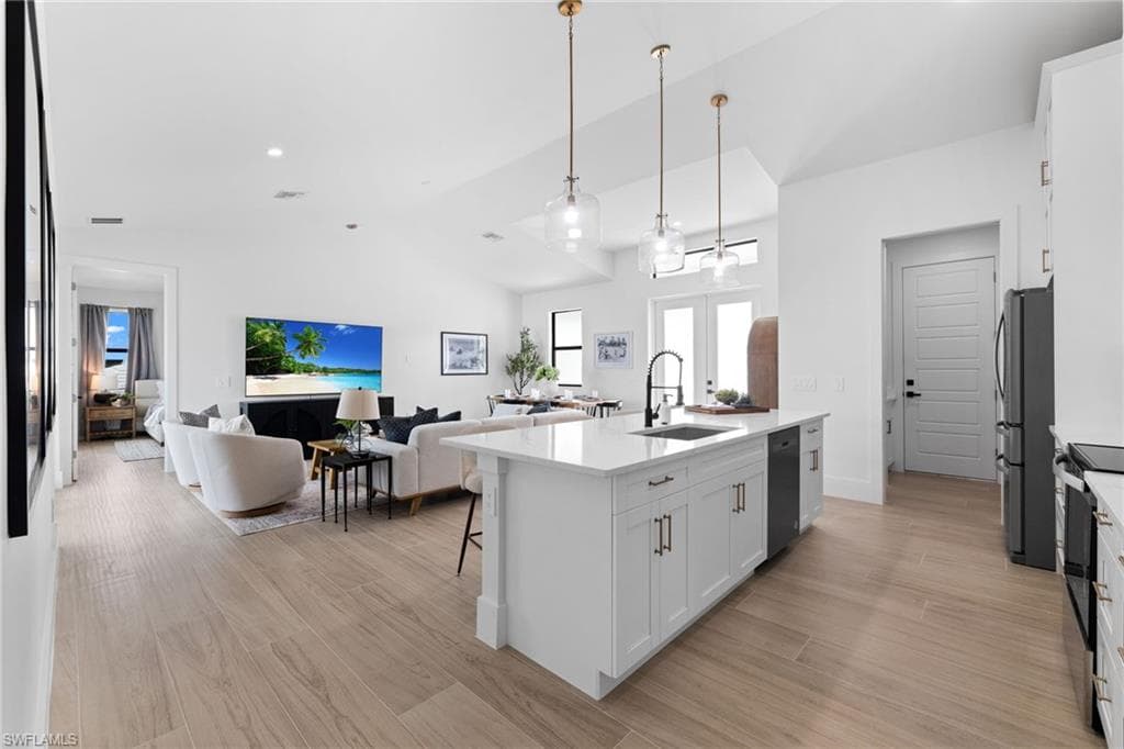 229 3rd St, Bonita Springs, FL 34134-9
