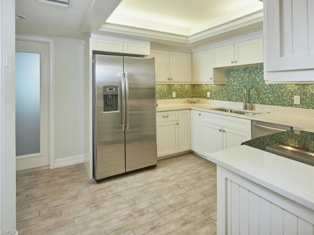 3951 Gulf Shore Blvd N 201, Naples, FL 34103-9