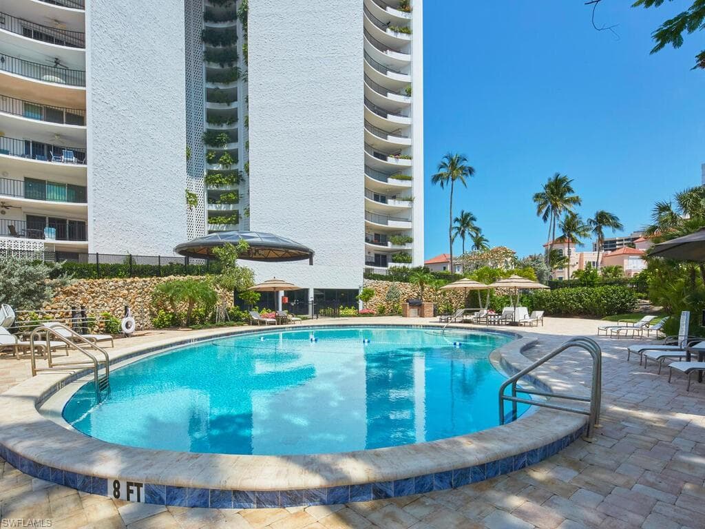 3951 Gulf Shore Blvd N 201, Naples, FL 34103-16