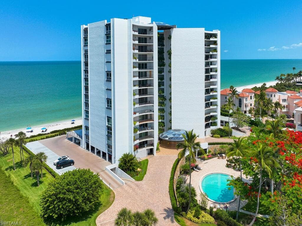3951 Gulf Shore Blvd N 201, Naples, FL 34103-3