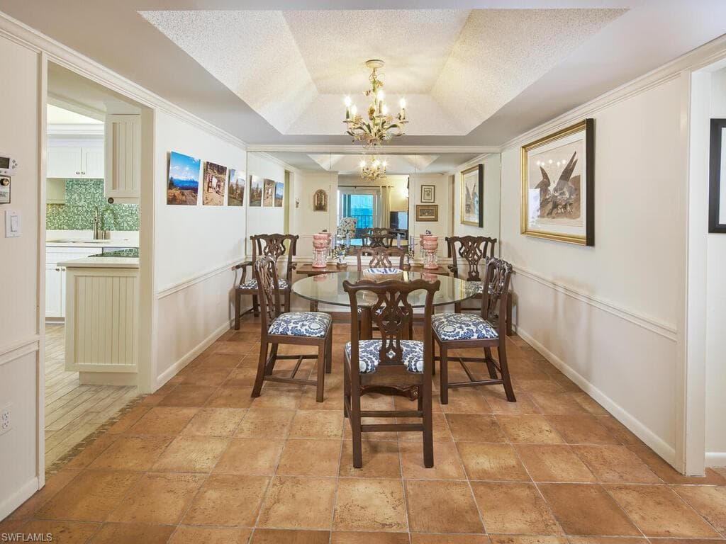 3951 Gulf Shore Blvd N 201, Naples, FL 34103-7