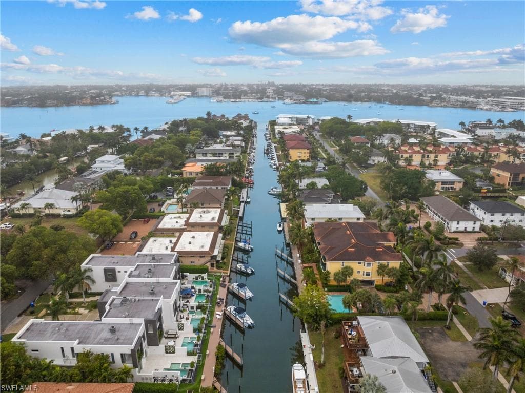 1686 Blue Point Ave B1, Naples, FL 34102-21
