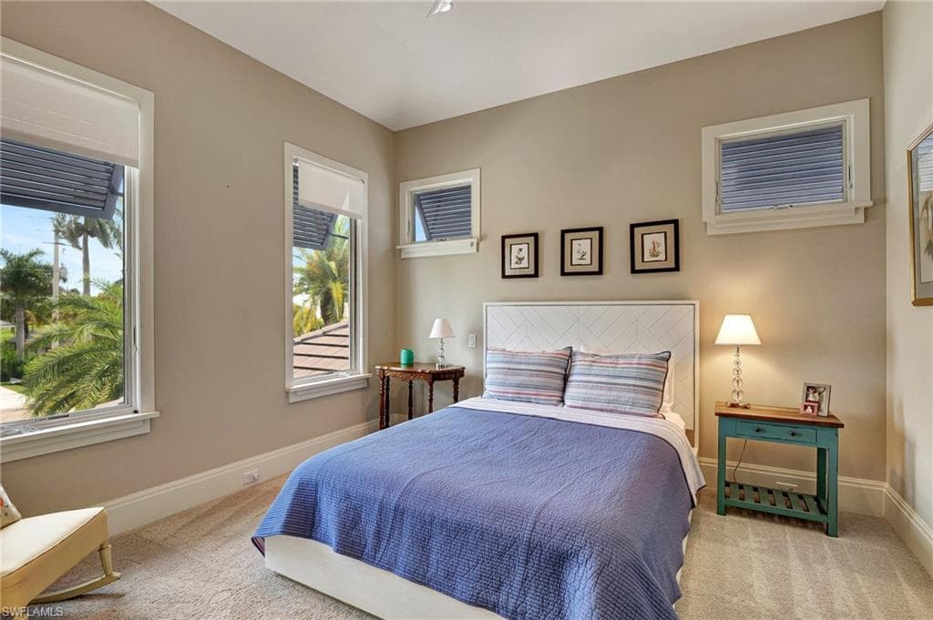 725 Harbour Dr, Naples, FL 34103-43