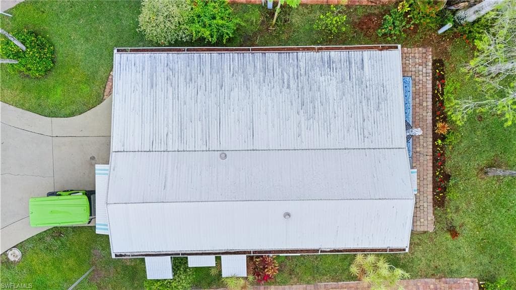 37 Bass Ln, Naples, FL 34114-19